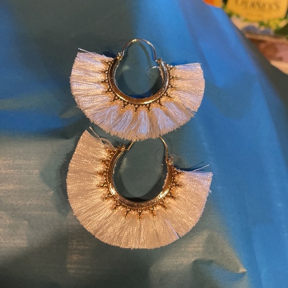 White Fringe Gold Hoops -Perfect for Spring/Summer - Picture 1 of 3